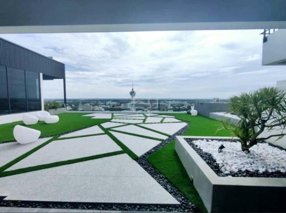 Skyhome, Pangsapuri *